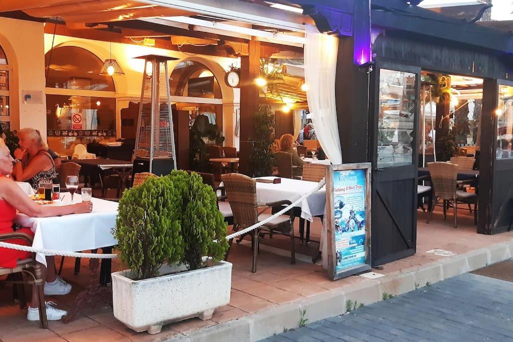 Adventure Harbour Apartamento Torrevieja Exterior foto